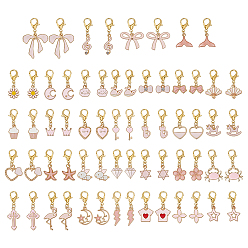Pink 64 piezas 32 estilos de dijes de zapatos esmaltados de aleación, con cierre de langosta, formas mixtas, dorado, rosa, 27~44 mm, 2 piezas / estilo