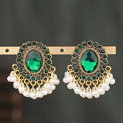 Изумруд Овальные серьги-люстры из сплава со стразами, с пластиковой жемчужины, золотые, изумруд, 35x30 мм