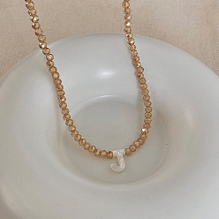 Letter J Подвеска с инициалом из натуральной ракушки, ожерелья с подвеской из стеклянных бусин, с латунными концевыми цепями, золотые, темно-золотистые, буква J, 13.98 дюйм (35.5 см)