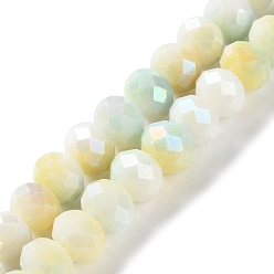 Светлый Золото-желтый Стеклянные бусины с гальваническим покрытием , граненые, круглые, светлый золотарник желтый, 7.5~8x7.5~8 мм, отверстие : 1.2 мм, около 63~70 шт / нитка, 15.35'' (39 см)