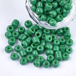 Зеленый Выпечка краска стеклянные бусины, круглые, зелёные, 5~6x3~5 мм, отверстия: 1.2~2 мм, около 2500 шт / мешок