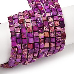 Pourpre Brins de perles de jaspe impérial synthétiques teints, cube, pourpre, 4~4.5x4~4.5x4~4.5mm, Trou: 1mm, Environ 95 pcs/chapelet, 16.06~16.14'' (40.8~41 cm)