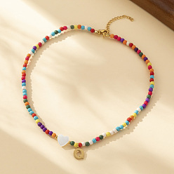 Letter Q Ожерелья из круглых бусин в форме сердца из натуральных ракушек и разноцветных стеклянных семян, ожерелья шкентеля, 304 колье из нержавеющей стали, золотые, Буква Q, 15.35 дюйм (39 см)