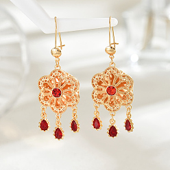 Красный Серьги-кольца с кисточками из кубического циркония из сплава, золотые, красные, 70x24 мм