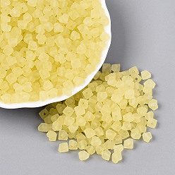 Jaune Perles de rocaille en verre transparent dépoli fgb, cœur, trou rond, teint et cœur, jaune, 4.5~5x6~6.5x5.5~6mm, Trou: 1.2~1.4mm, environ 3460 pcs / livre