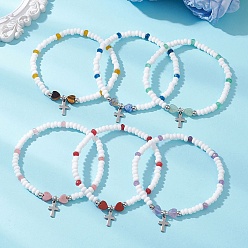 (52) Непрозрачная лаванда 304 крошечные браслеты из нержавеющей стали с подвесками, Браслеты из стеклянного бисера и натуральных драгоценных камней, эластичные, для женщин и мужчин., сердце и крест, разноцветные, внутренний диаметр: 2.20 дюйм (5.6 см)