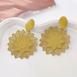 Золотистый Сплав мотаться серьги стержня, овальные с цветком, золотые, 62x44 мм