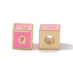 Letter Q Стойки покрытие латунь эмаль бисер, без кадмия, без никеля и без свинца, реальный 18 k позолоченный, куб с письмом, розовый жемчуг, letter.q, 6x6x6 мм, отверстие : 2.5 мм