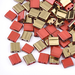 Красный Стеклянные бусины из непрозрачного стекла, 2-луночное, прямоугольные, с золотым покрытием, красные, 5x4.5~5.5x2~2.5 мм, отверстие : 0.5~0.8 мм