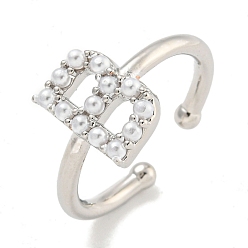 Letter B Латунные открытые манжеты для женщин, с ABS имитации жемчуга, без кадмия и без свинца, долговечный, буквы, В письме, внутренний диаметр: 17 мм, буква b: 11x7.5 мм