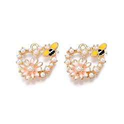 Розовый Стойки обшивки сплава эмали подвески, с ABS имитации жемчуга, без кадмия, без никеля и без свинца, золотой свет, подвеска в виде сердца с цветком и пчелой, туманная роза, 19x20x4 мм, отверстие : 1.8 мм
