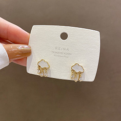 Cloud Серьги-гвоздики из латунного микро-паве, с пластиковой имитационной жемчужиной, облако, 13 мм