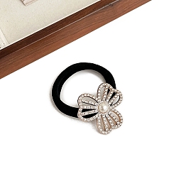 Цветок Эластичные резинки для волос с блестящими стразами, с пластиковой имитационной жемчужиной, держатель для хвоста для девочек и женщин, цветок, 54 мм