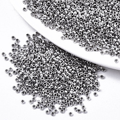 с Платиновым Покрытием Гальванизируйте стеклянных шариков семени, подходит для машинной вышивки, металлических цветов, круглые, с покрытием платиным, 11/0, 2x1.5 мм, отверстия: 1 мм, около 30000 шт / мешок