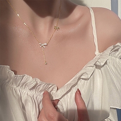 Золотой Ожерелья с подвеской в виде банта из латуни с микропаве и прозрачным кубическим цирконием, 304 из нержавеющей стали кабель цепи ожерелья, золотые, 16.73 дюйм (42.5 см)