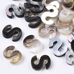 Letter S Perles de coquillage à lèvres naturel noir, perles percées, letter.s, s: 9.5x7x2.5mm, Trou: 0.6mm
