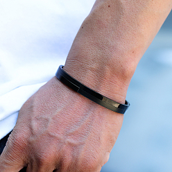 Черный 201 простые браслеты из нержавеющей стали, Шарнирные браслеты для мужчин и женщин, чёрные, внутренний диаметр: 2-1/2 дюйм (6.5 см)