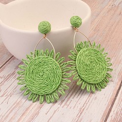 Зеленый лайм Серьги-гвоздики из цветочного сплава и рафии, золотые, зеленый лайм, 90x58 мм