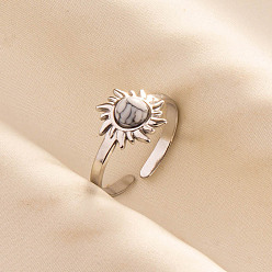 Говлит Регулируемые 304 манжеты из нержавеющей стали с открытыми кольцами для женщин, солнце, с естественным Howlite, цвет нержавеющей стали, 11 мм, внутренний диаметр: 17 мм