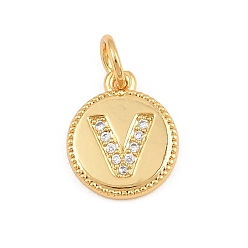 Letter V Breloques en laiton zircon cubique transparent, rond plat avec breloques en forme de lettre, plaqué longue durée, sans plomb et sans cadmium, crémaillère plaquage, réel 18 k plaqué or, lettre v, 12.5x10x1.5mm, Trou: 3mm