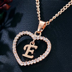 Letter E Ожерелья с подвеской в форме сердца из латуни с микропаве из прозрачного кубического циркония, розовое золото , Письмо E, 17.72 дюйм (45 см)