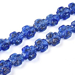 Королевский синий Светящиеся стеклянные бусины ручной работы из золотой фольги, клевер, светится в темноте, королевский синий, 9~10.5x10~11x4.5~6 мм, отверстие : 1~1.2 мм, около 50 шт / нитка, 19.29 дюйм (49 см)