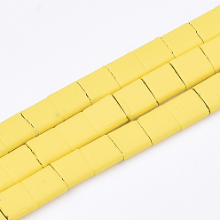 Желтый Окрашенные распылением немагнитные синтетические гематитовые бусины, 2-луночное, для изготовления эластичных браслетов, квадратный, желтые, 5x5x2 мм, отверстие : 0.5 мм, около 75 шт / нитка, 15.7 дюйм