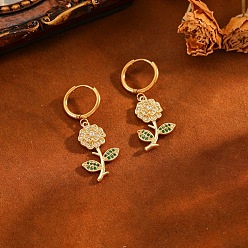 Flor Pendientes colgantes de latón con micro circonitas cúbicas transparentes para mujer., Pendientes de aro de acero inoxidable, dorado, flor, 304 mm