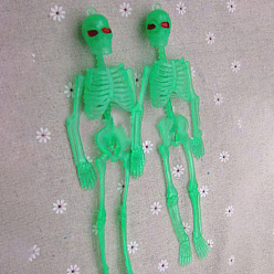 Светло-зеленый Светящиеся в темноте пластиковые человеческие скелеты, светящиеся черепа в полный рост, страшное украшение на хэллоуин, озорство опора, светло-зеленый, 200x60x22 мм, отверстие : 2 мм