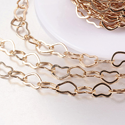 Light Gold Стойка для латуни, пайки, с катушкой, без кадмия, без никеля и без свинца, цепочки сердечных связей, золотой свет, 6.5x4.5x0.3 мм, около 32.8 футов (10 м) / рулон