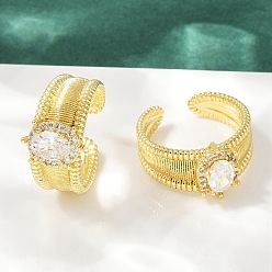 Прозрачный Открытые манжеты из латуни с микропаве и цирконием для женщин, овальные, стойки покрытие, прочное покрытие, без кадмия и без свинца, прозрачные, овальный : 11.5x8 mm, размер США 7 1/4 (17.5 мм)