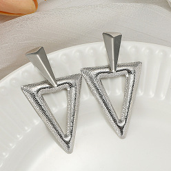 Треугольник Сплав мотаться серьги стержня, платина, треугольные, 60x35 мм