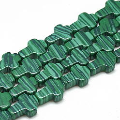 Malachite Perles synthétiques malachite brins, croix, 12~12.5x8~8.5x4mm, Trou: 1.5mm, Environ 33 pcs/chapelet, 16.1 pouce