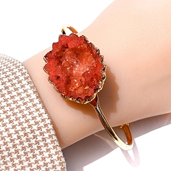 Красный Браслеты-манжеты из необработанного кварца с натуральными окрашенными друзами, неправильный самородок, красные, внутренний диаметр: 2-1/2 дюйм (6.5 см)