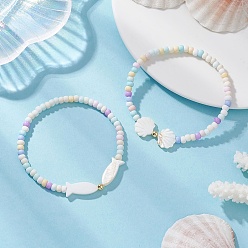 (52) Непрозрачная лаванда 2 шт. браслеты из натуральных белых ракушек в форме рыбок и ракушек, браслеты из стеклянных и латунных бусин, разноцветные, внутренний диаметр: 2.09 дюйм (5.3 см)