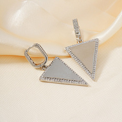 Серебро Стильные минималистичные треугольные серьги-кольца из латуни с прозрачным кубическим цирконием, серебряные, 46x18 мм