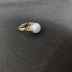 Аквамарин Кольца для пальцев из натуральных аквамариновых бусин, обмотанных проволокой, латунные регулируемые кольца, золотые, внутренний диаметр: регулируемый