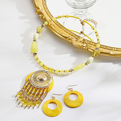 Золотистый Комплекты из ожерелий и серег с подвесками в стиле бохо-этнического стиля из сплава, акрила и натуральных ракушек с плоскими круглыми кисточками, золотые, 447 мм