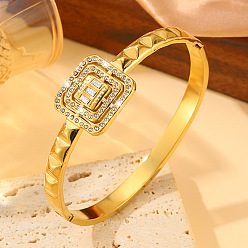 Золотой Квадратные 304 браслеты из нержавеющей стали с микропаве из прозрачных кубических цирконий, шарнирные браслеты для женщин, золотые, внутренний диаметр: 2-3/8 дюйм (6 см)