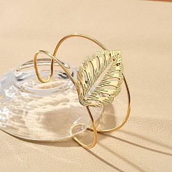 Настоящее золото 18K Ионное покрытие (IP) 304 браслеты-манжеты из нержавеющей стали для женщин, лист, реальный 18 k позолоченный, внутренний диаметр: 2-5/8 дюйм (6.55 см)