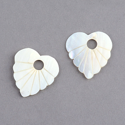 Freshwater Shell Freshwater Shell Pendants, Leaf, 36~38x35~37x2.5mm, Hole: 8mm
