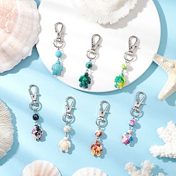 Turtle Подвесные украшения из окрашенной синтетической бирюзы, с сплава шарнирного когтя омара застежками, черепаха, 65~66 мм, 7 шт / комплект