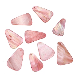 Saumon Teints pendentifs coquille naturelle, charmes de triangle, Saumon, 33~36.5x23.5~29x1~2.5mm, Trou: 1.2mm