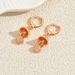 Золотой Серьги-кольца из латуни с микропаве из кубического циркония, конус, золотые, 32x10 мм