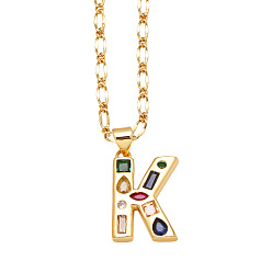 Letter K Подвеска-колье с инициалом из латуни, украшенная разноцветными кубическими циркониями., золотые, Письмо K, 17.32 дюйм (44 см), Кулон : 20x13 мм