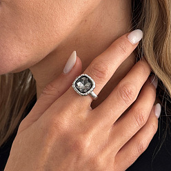 Квадрат Кольца для пальцев из сплава и акрила неправильной формы, платина, квадратный, 17 мм