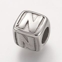Letter N Устойчивые к потускнению 304 европейские бусины из нержавеющей стали, горизонтальное отверстие, бусины с большим отверстием, куб с letter.n, 8x8x8 мм, отверстие : 4 мм
