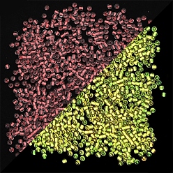 Ярко-Розовый 11/0 светящиеся стеклянные бусины, внутри цветов, светящиеся в темноте круглые бусины, ярко-розовый, 2 мм, отверстие : 1 мм, около 660 шт / упаковка