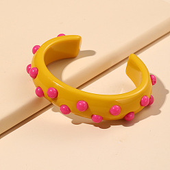 (932FM) Темно-синий аква-матовый с подкладкой Модные пластиковые браслеты-манжеты для женщин, в горошек, темно-золотистые, внутренний диаметр: 2-1/2 дюйм (6.3 см)