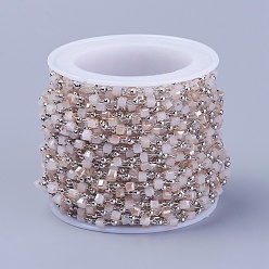 Розовый Ручной цепи стекло бисером, пайки, с латунной фурнитурой , с катушкой, долговечный, Реальная платина, кубические, туманная роза, 2.3~2.8x2.3~2.8x2.3~2.8 мм, 2 мм, около 32.8 футов (10 м) / рулон
